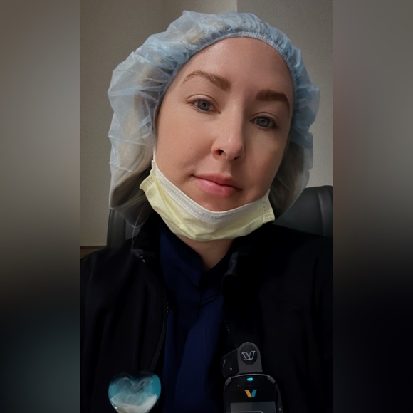 Meet your Posher, Mystique - Picture 3 of 4